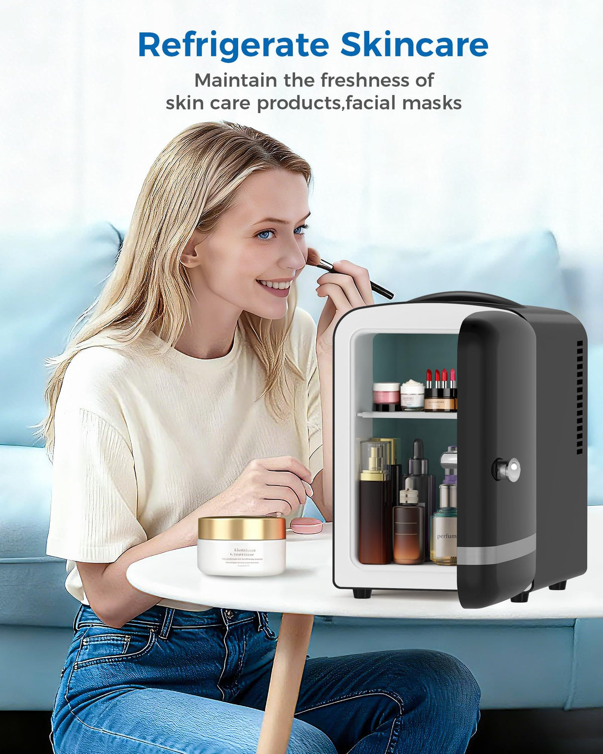 Black 4L Mini Fridge Y938