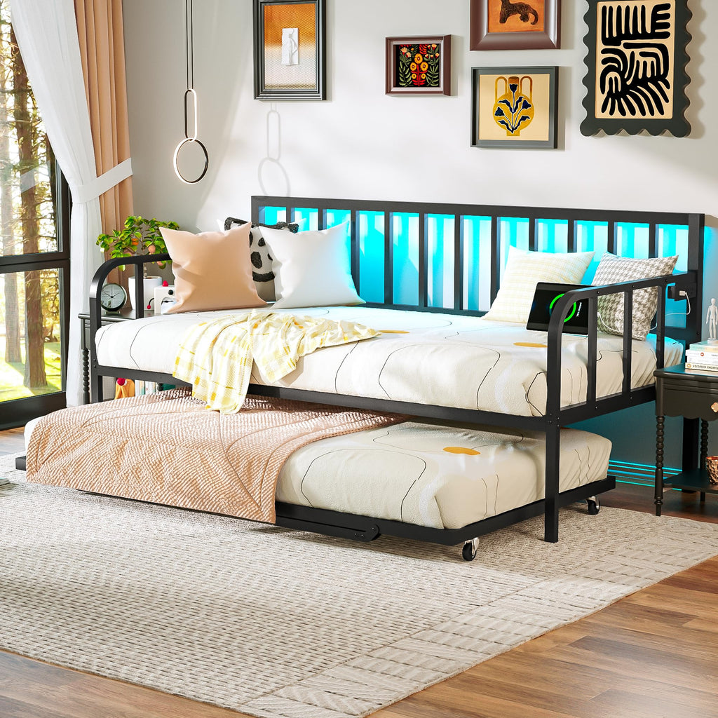 Black Twin to King Metal Daybed with Pop Up Trundle R269931
